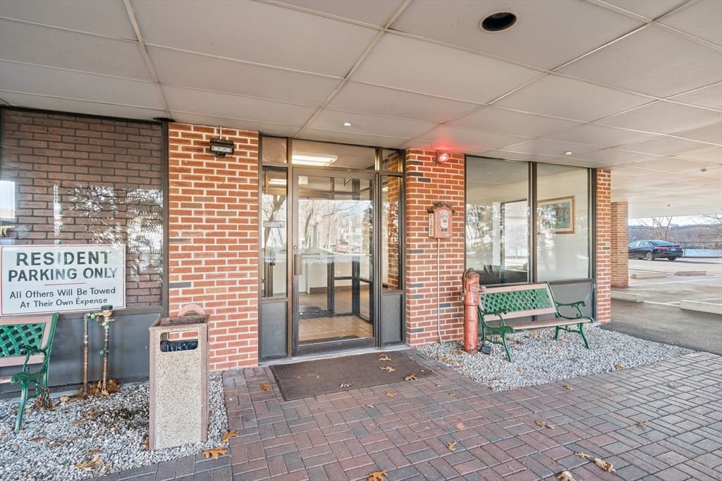 209 Riverview Ave #7 photo 4