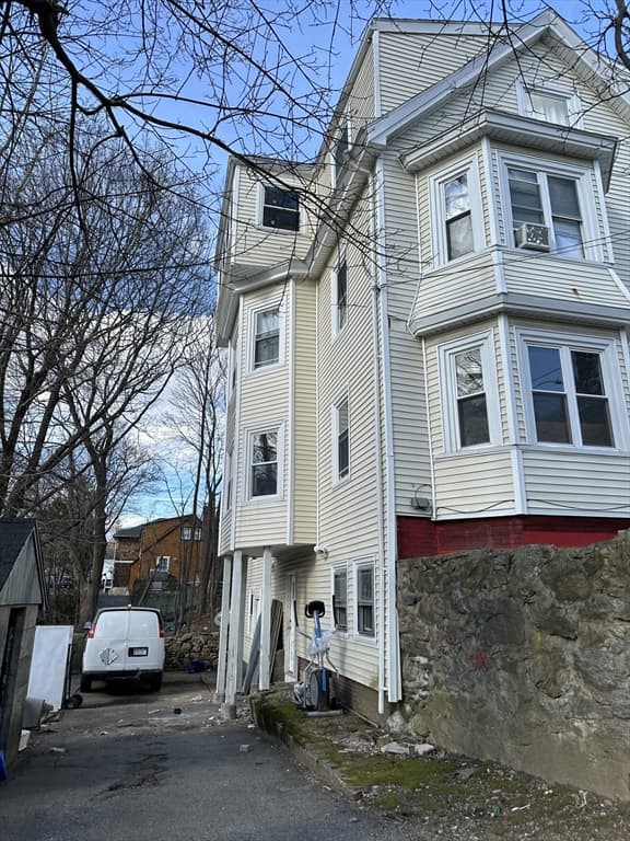 90 Highland St photo 3
