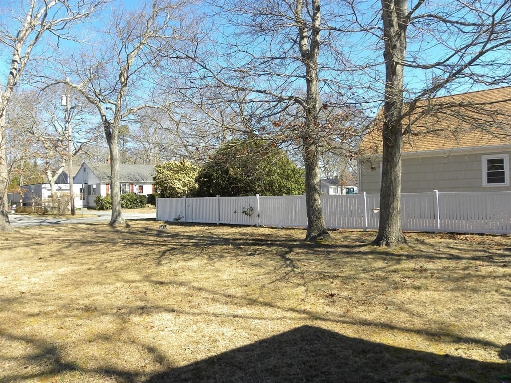 190 Maravista Ave photo 5