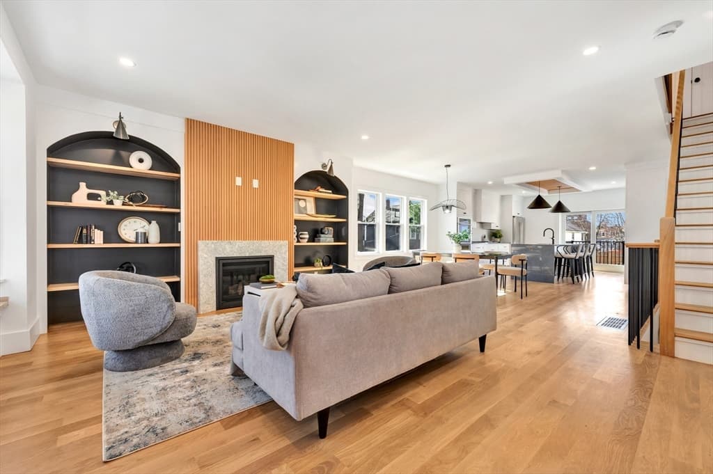 8 Berkeley Street photo 4