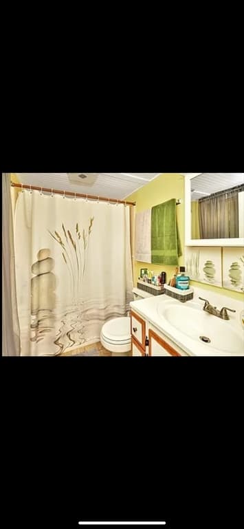 252 Somerset Ave photo 5