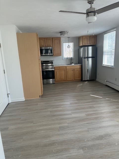6 Mayhew St #2R photo 3