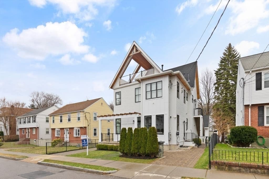 75 Carroll St. photo 2