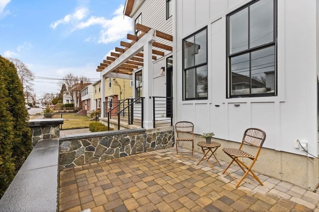 75 Carroll St. photo 3