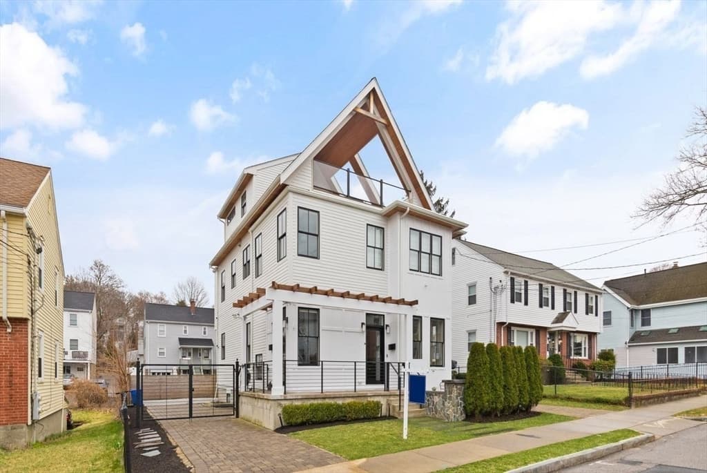 75 Carroll St.
