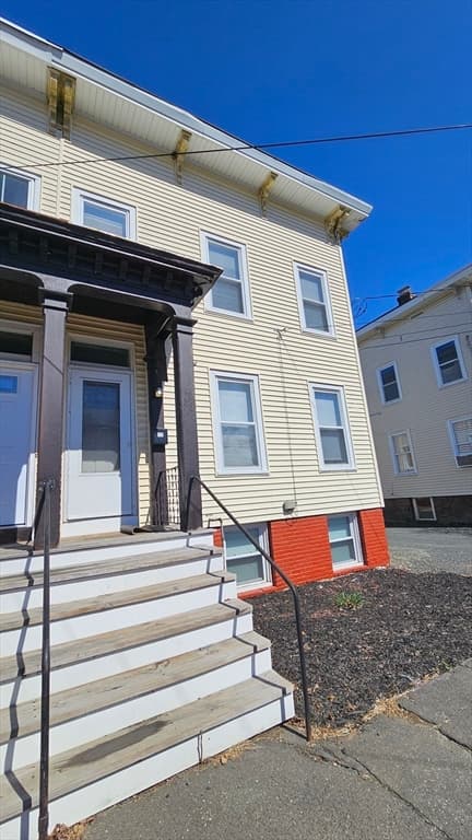 17 Green Ave photo 2