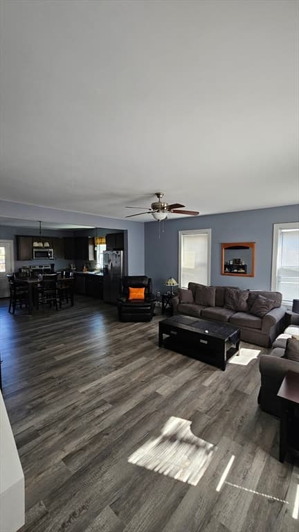 17 Green Ave photo 5