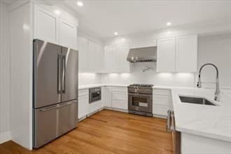 287 Oakland Street photo 4