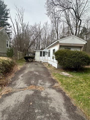 99 N Walker Street photo 3