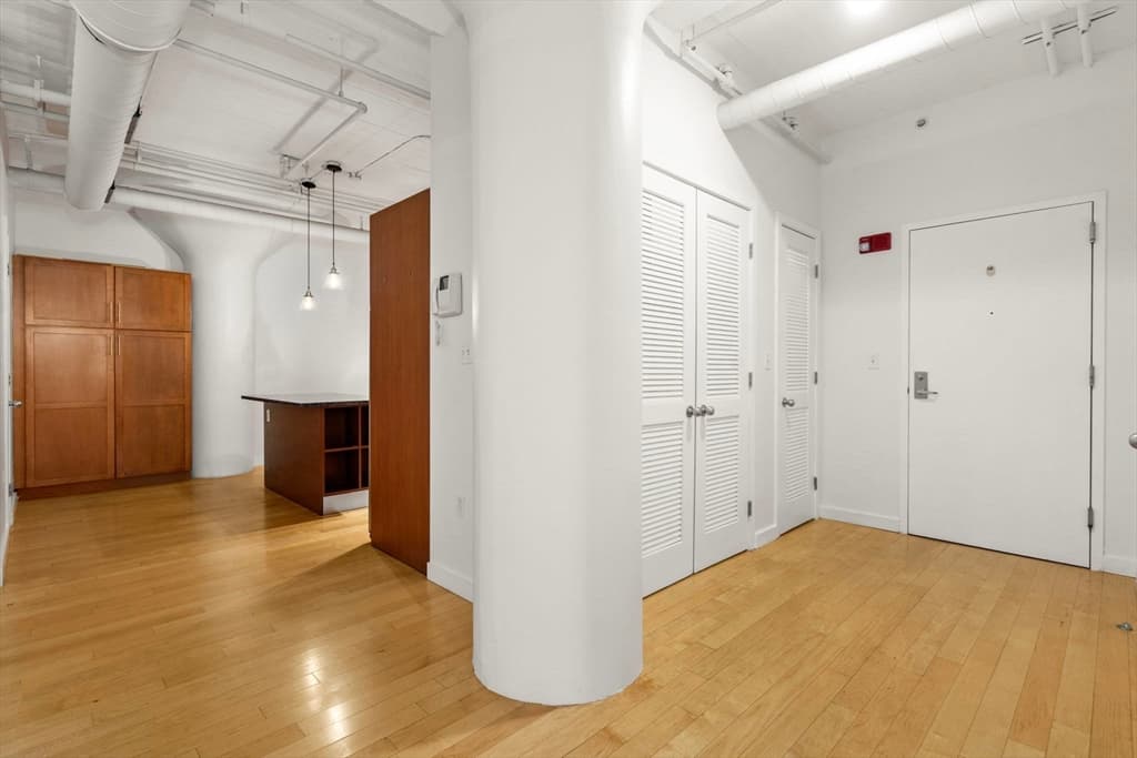 210 South St #5-1 photo 5