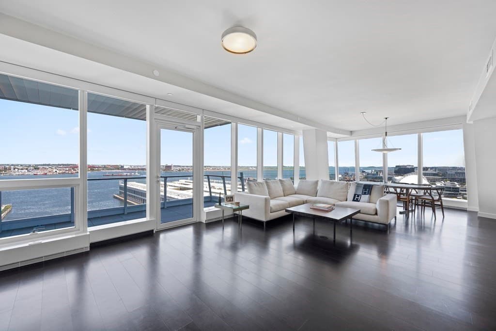 150 Seaport Blvd #16E