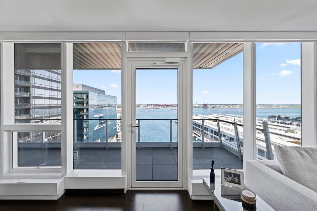 150 Seaport Blvd #16E photo 5
