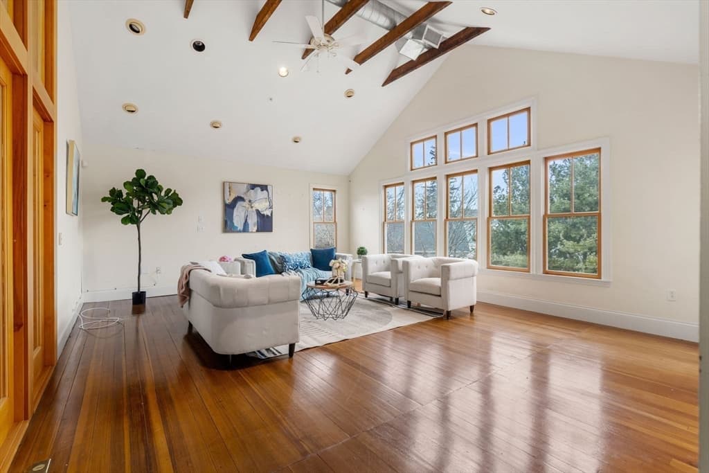 69 Robeson St #4 photo 3