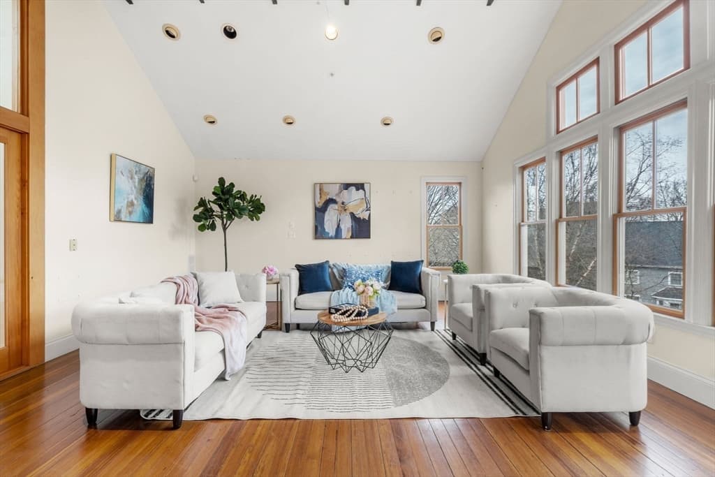 69 Robeson St #4 photo 5