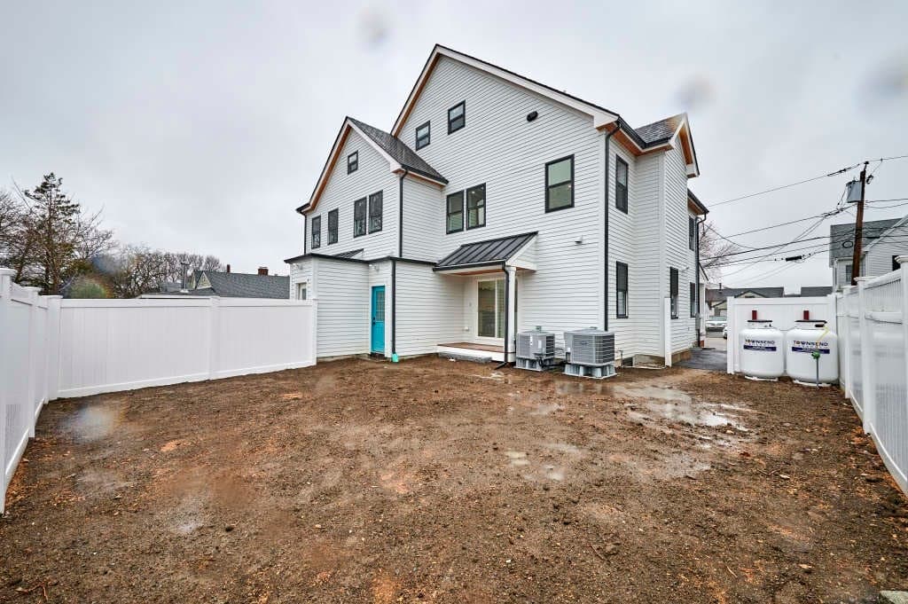68 Harvard Street #68 photo 2