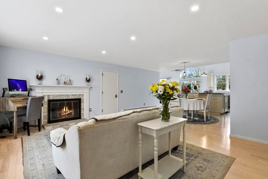 34 Marlin Drive photo 3