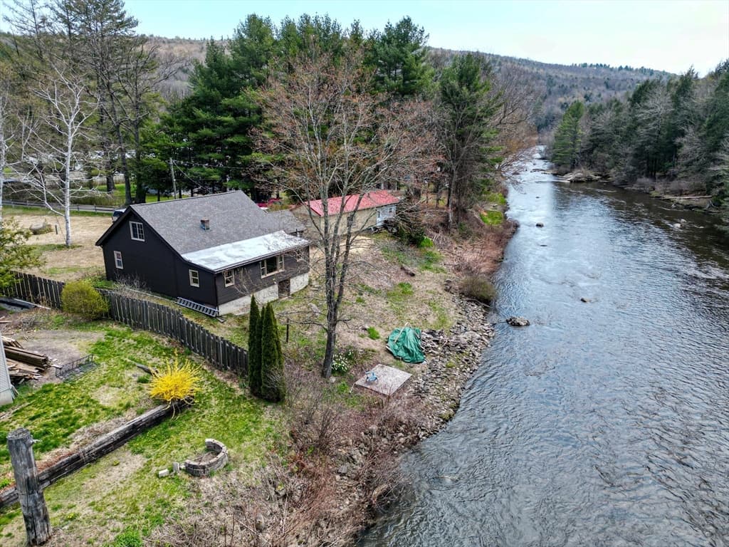 208 Worthington Rd photo 3