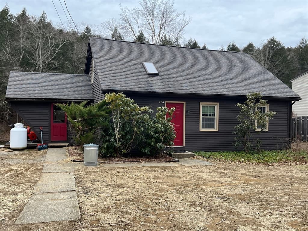 208 Worthington Rd