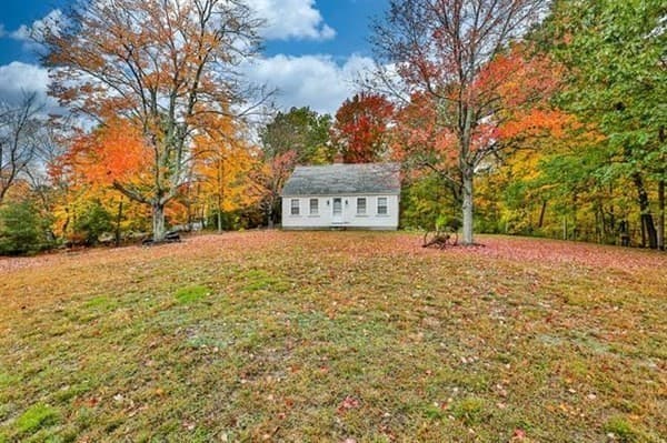 146 Broad St photo 3