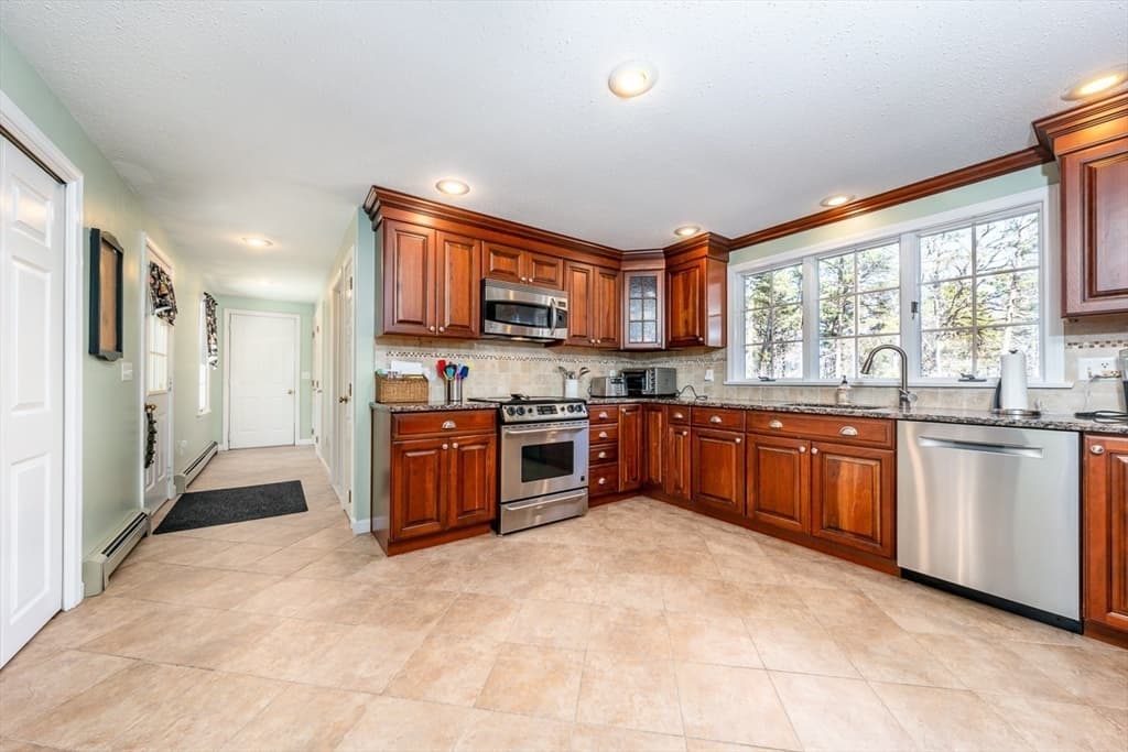 465 Cotuit Bay Drive photo 3