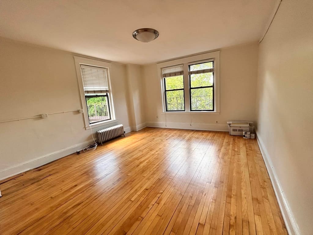 1368 Beacon St #112