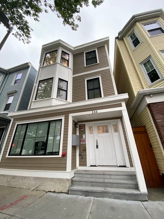 134 Chelsea St. #3