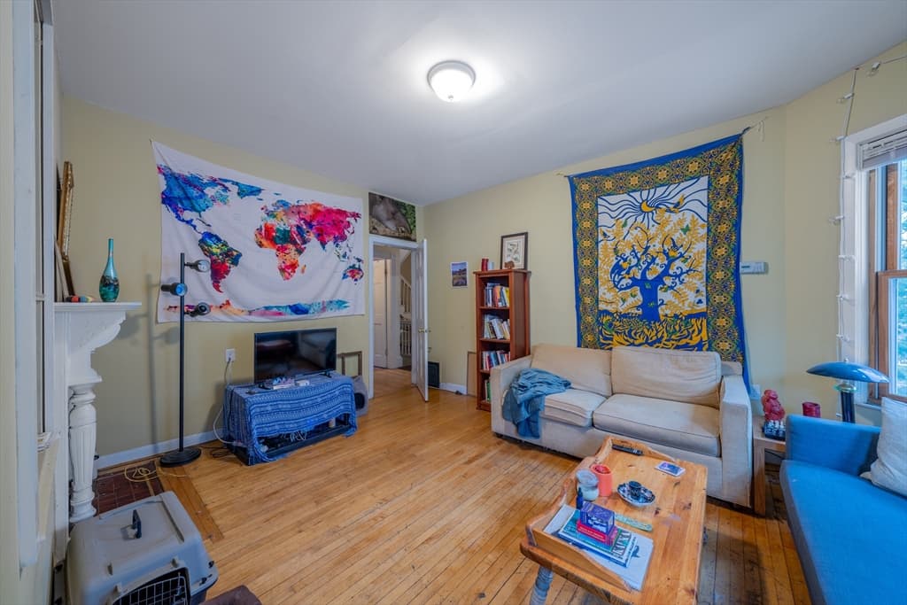 134 Elm St. North, #2 photo 3