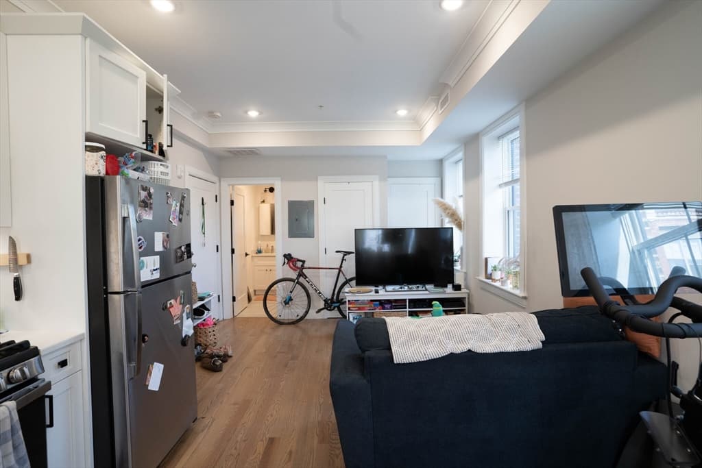 191 Porter St. #4 photo 3