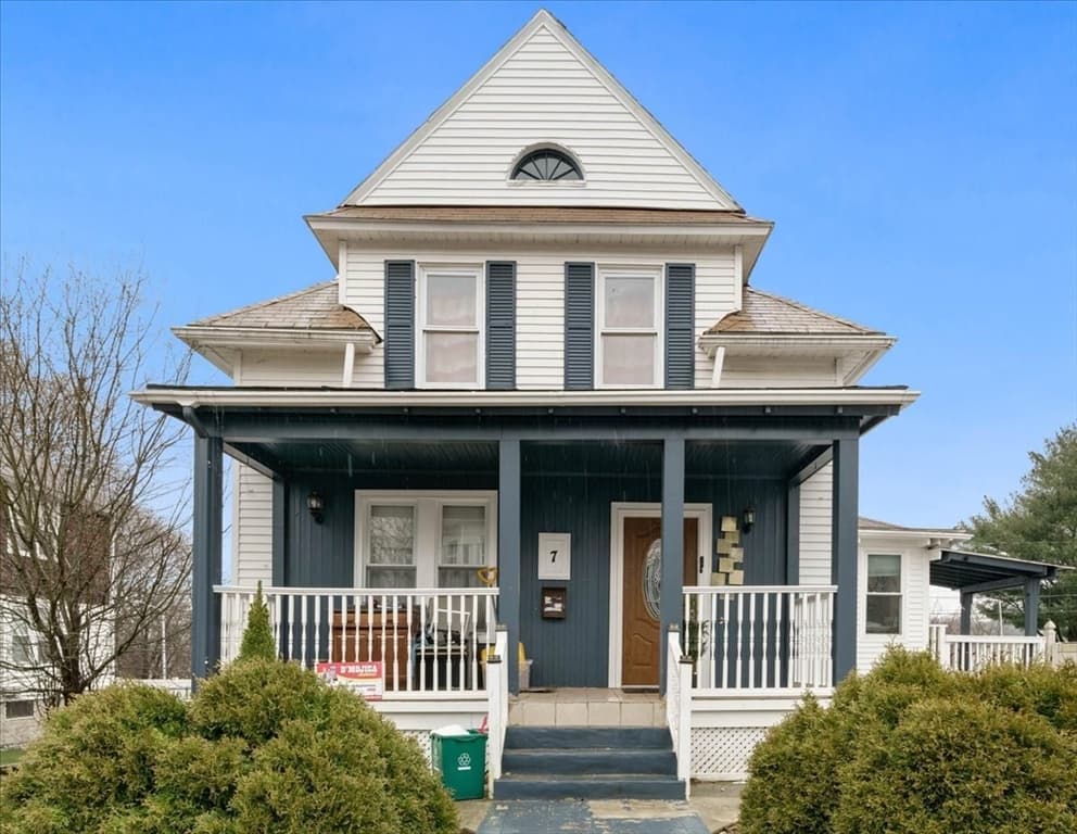 7 Doane St