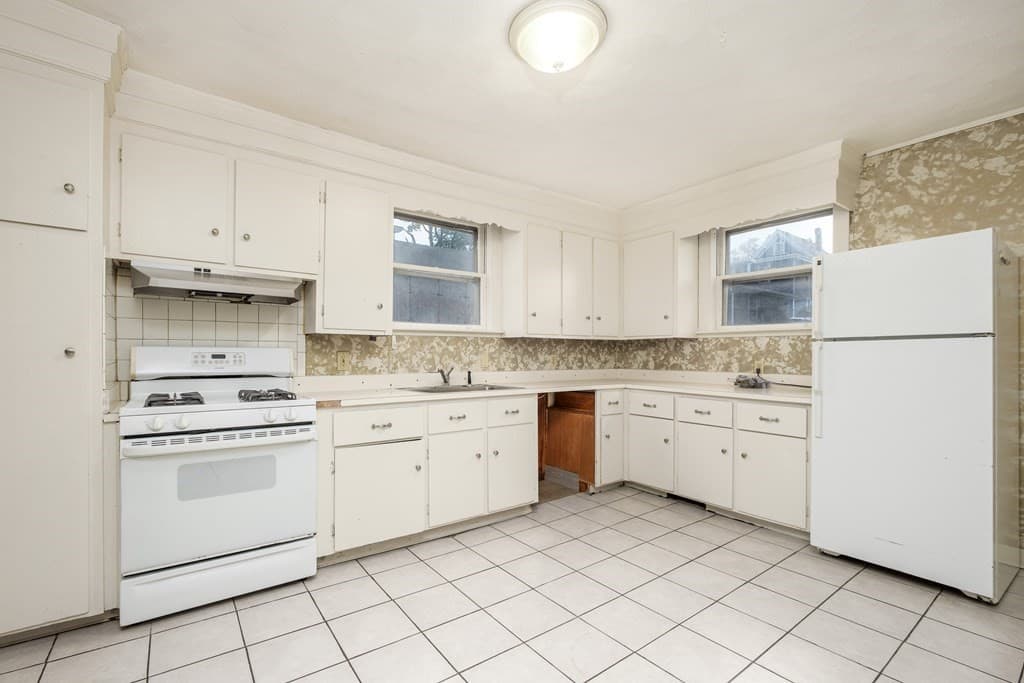 20 Hatch Street #4
