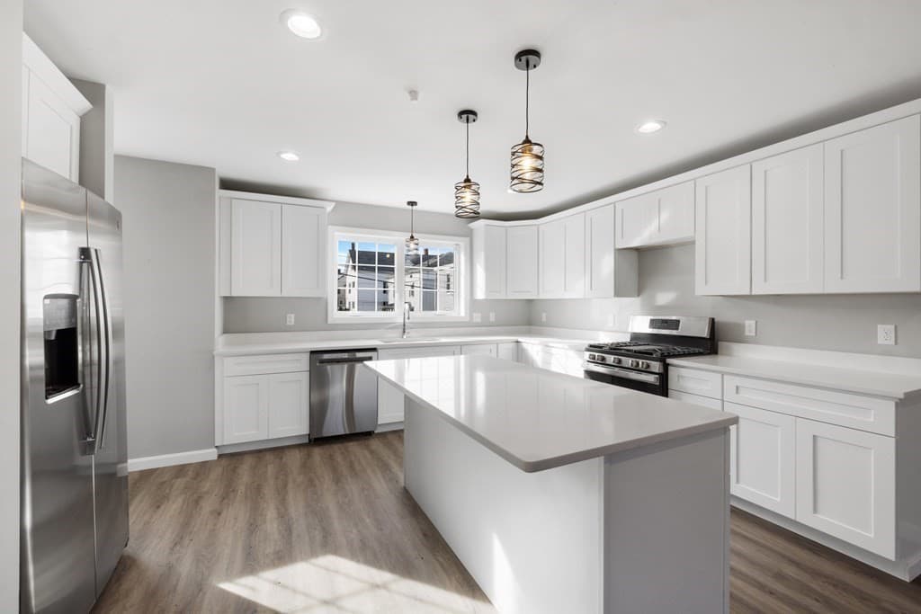 550 Spring St. #5