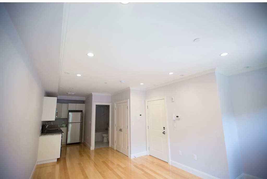 296 Beacon #3 photo 4