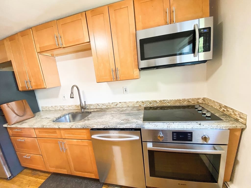 71 Colborne Rd #3-A photo 2