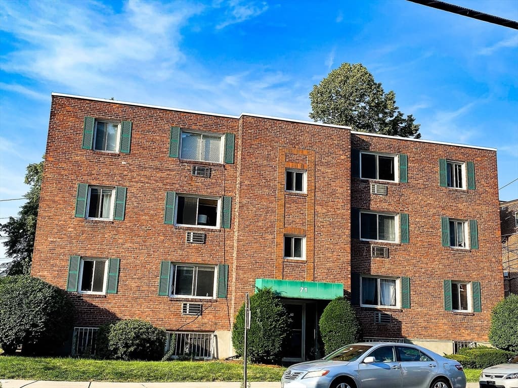 71 Colborne Rd #3-A