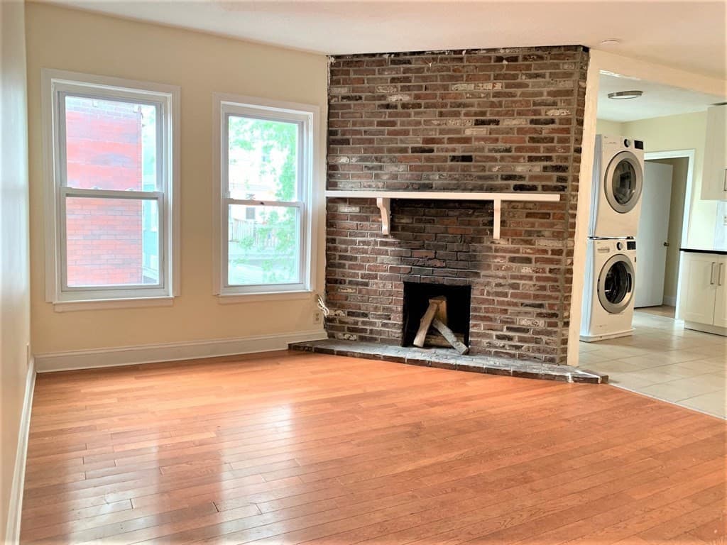 21 Bradbury St #1 photo 2