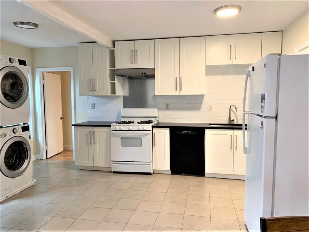 21 Bradbury St #1 photo 3