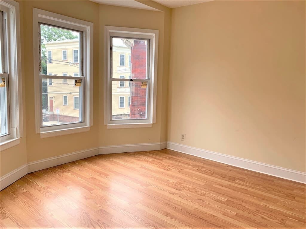 21 Bradbury St #1 photo 4