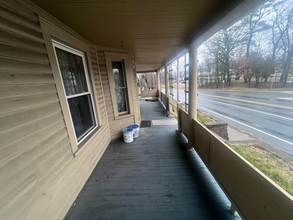 524 Westfield St. photo 3