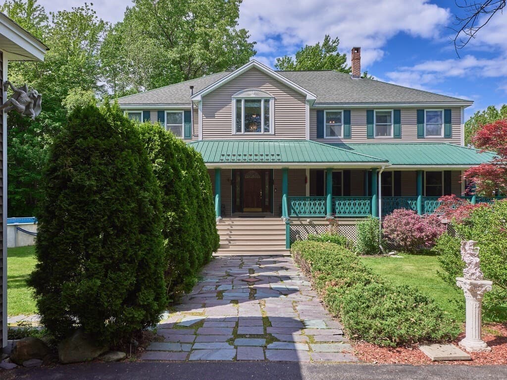 103 Theresa St
