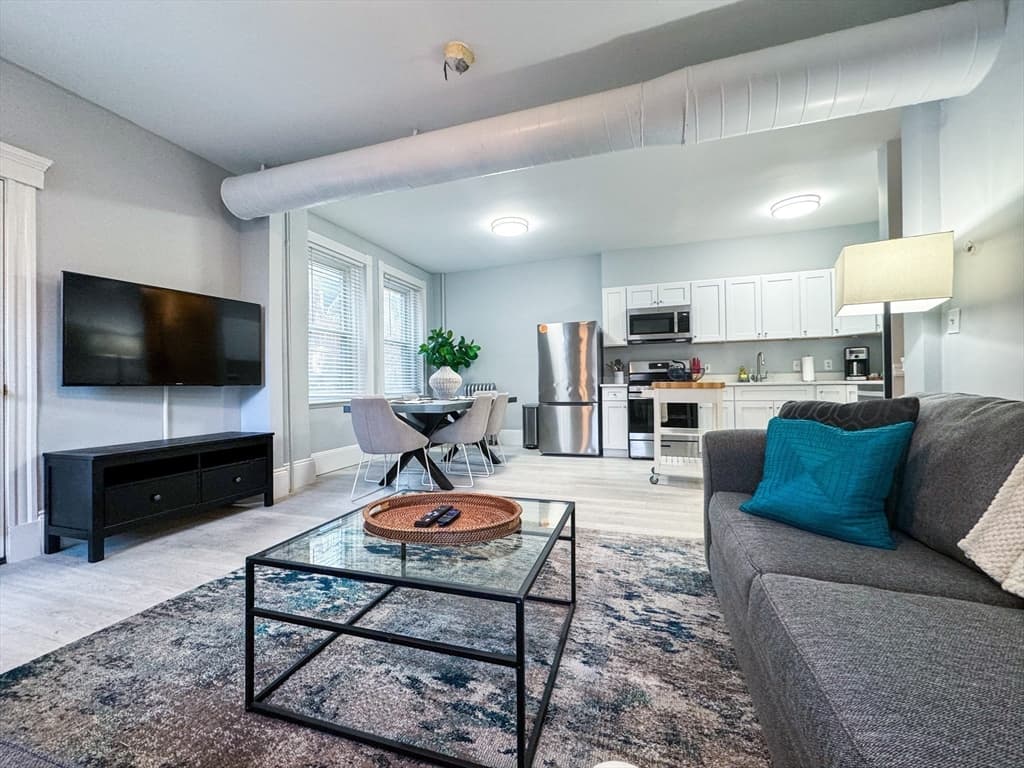 636 Washington St #Furnished photo 2