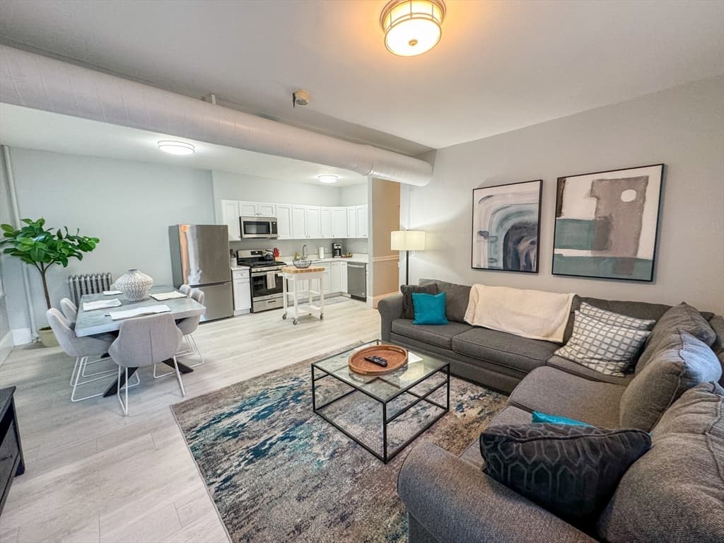 636 Washington St #Furnished
