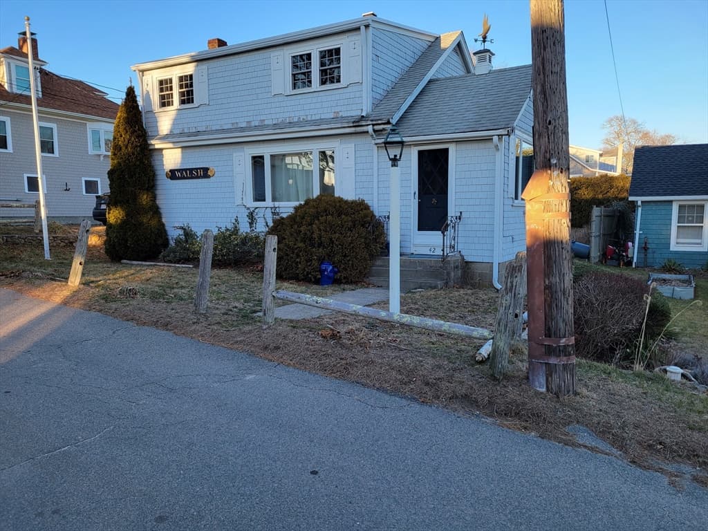 46 Webster St