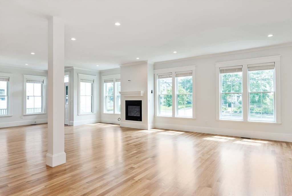 307 Lexington Street #307 photo 4