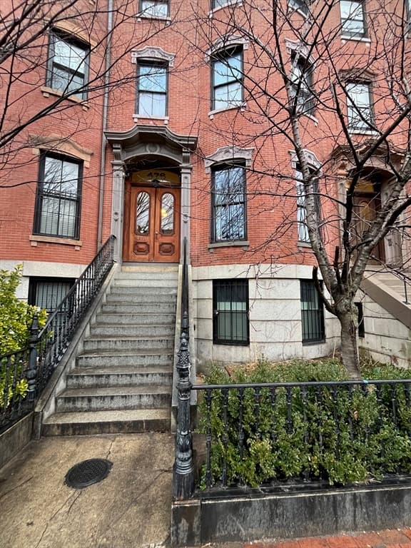 476 Massachusetts Ave #5