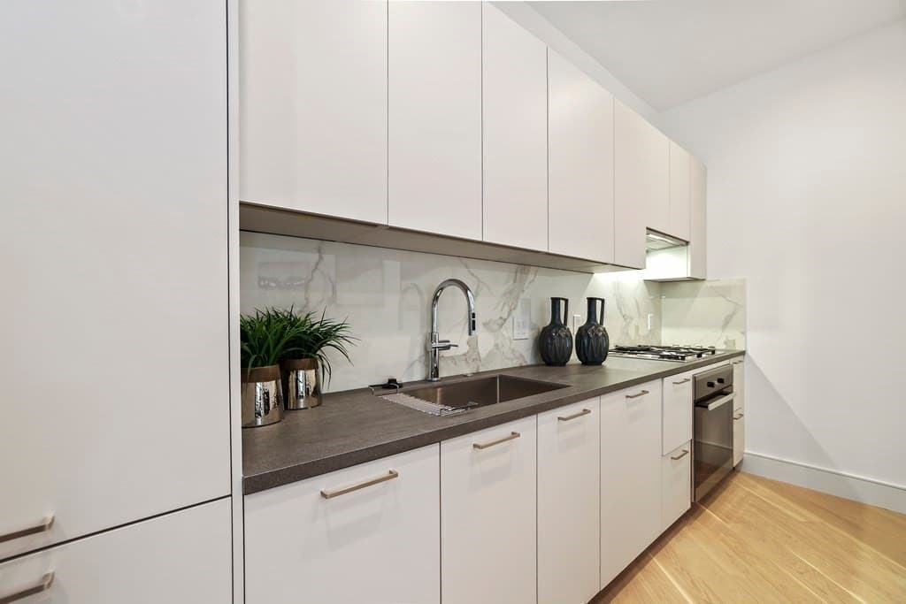 111 Marion St #1 photo 4