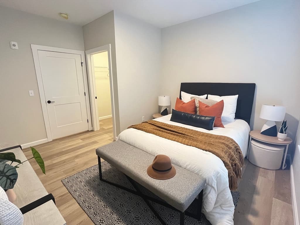 100 Shrewsbury St #102 photo 5