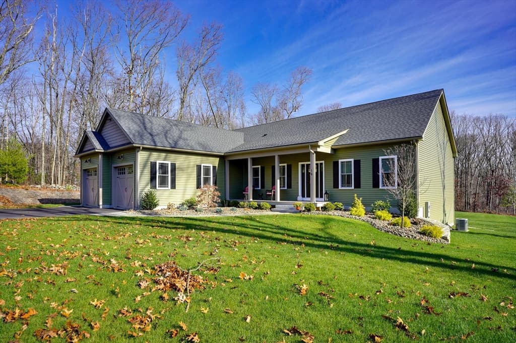 52 Harwood St. photo 2