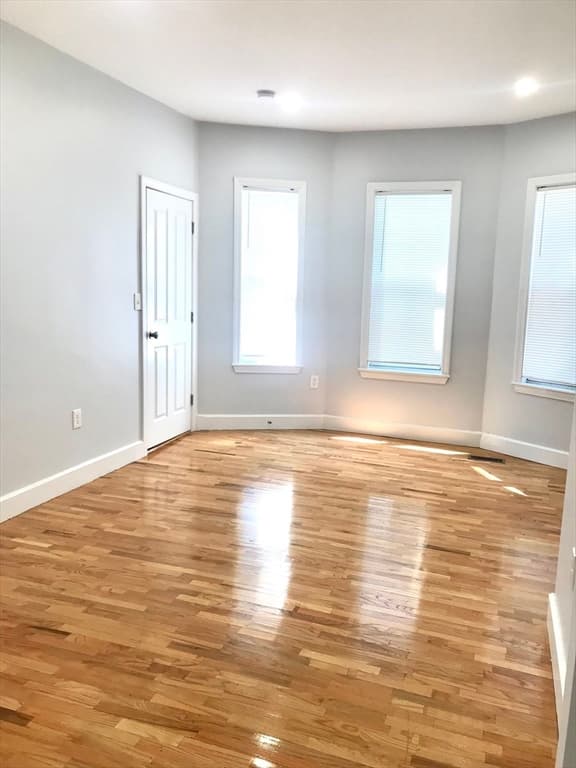 130 Boston St #2 photo 3