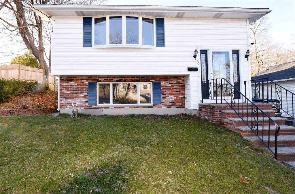 90 Beechwood Rd