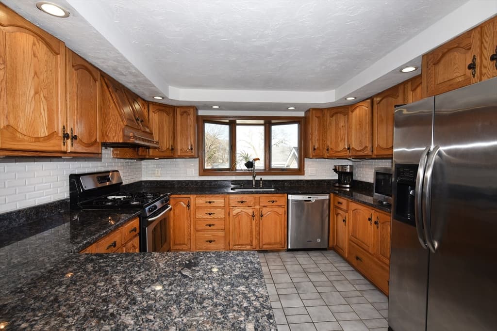 90 Beechwood Rd photo 5